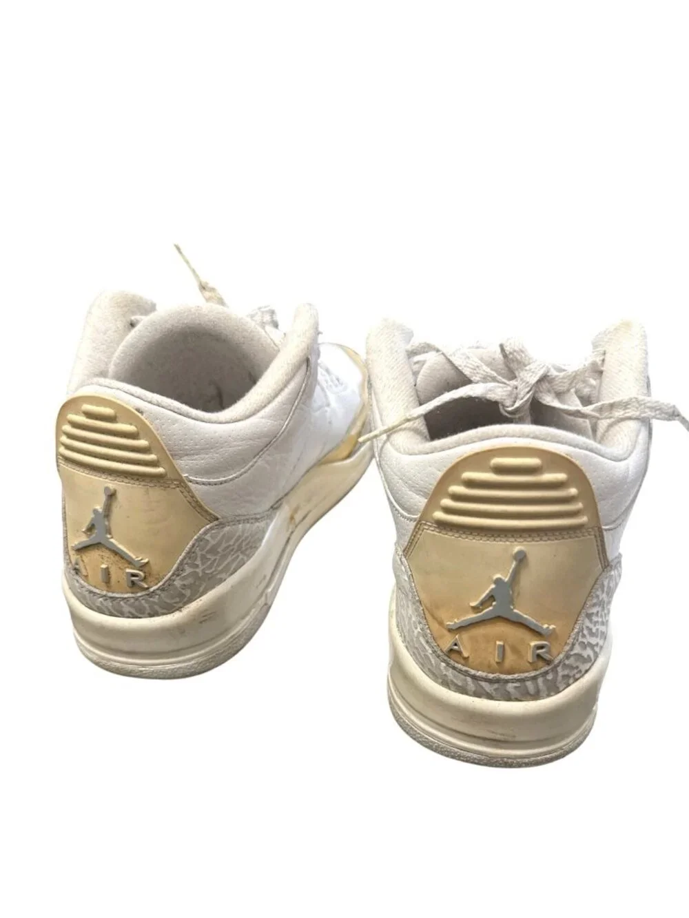 Air Jordan 3 Retro Sneakers White/Yellow Mens Size 11 Classic Basketball Shoes